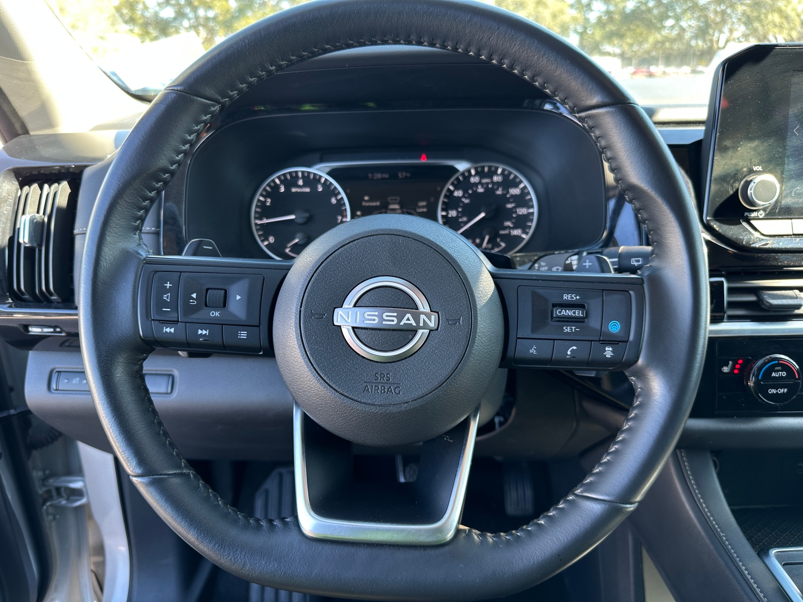 Thumbnail: 2025 Nissan Pathfinder - 5