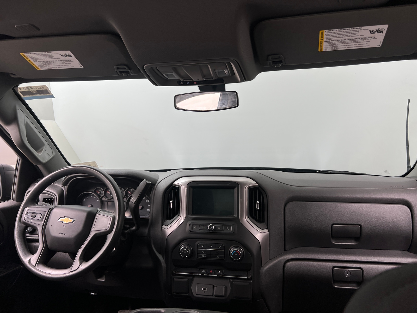 Thumbnail: 2020 Chevrolet Silverado 1500 - 3