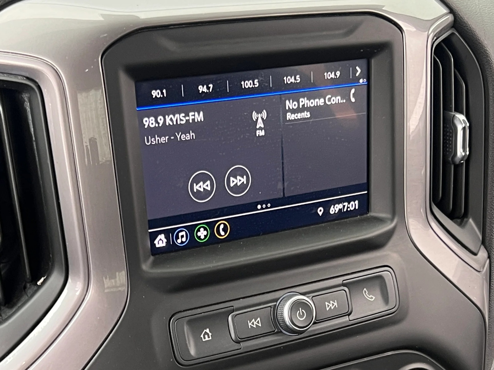 Thumbnail: 2020 Chevrolet Silverado 1500 - 4