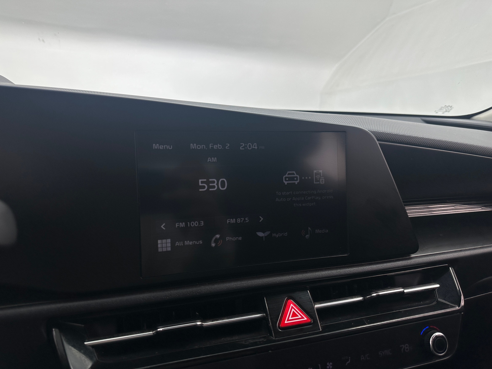 Thumbnail: 2024 Kia Niro - 4