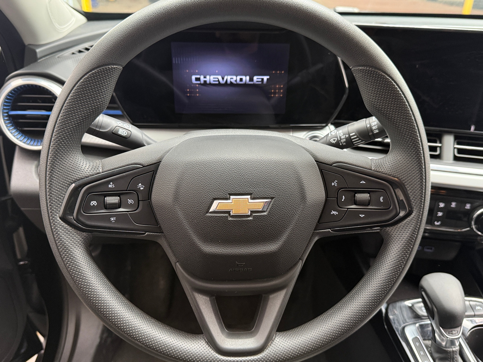 Thumbnail: 2025 Chevrolet Trax - 5