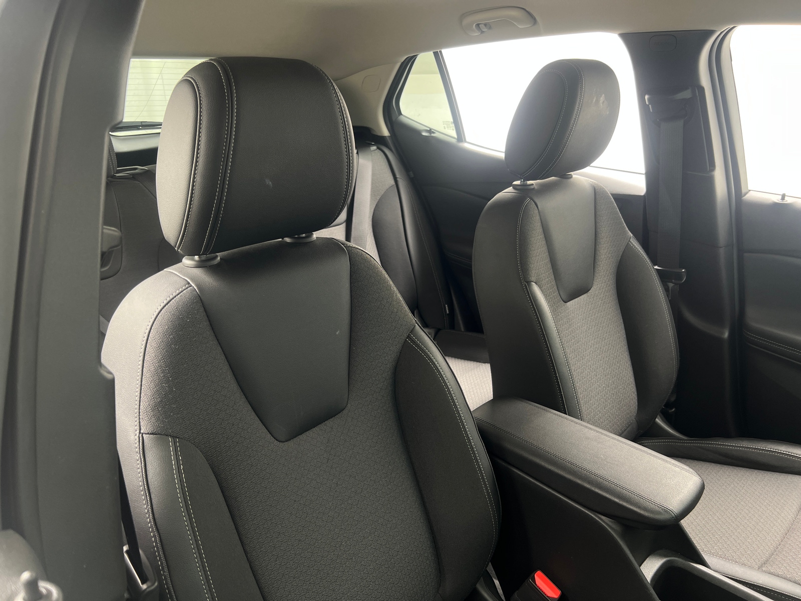 Thumbnail: 2025 Buick Encore GX - 2