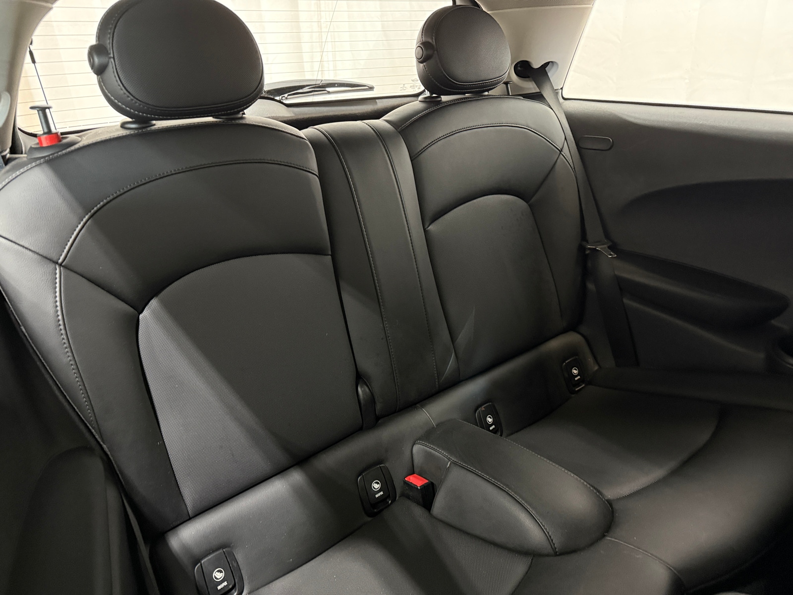 Thumbnail: 2019 MINI Cooper Hardtop - 5