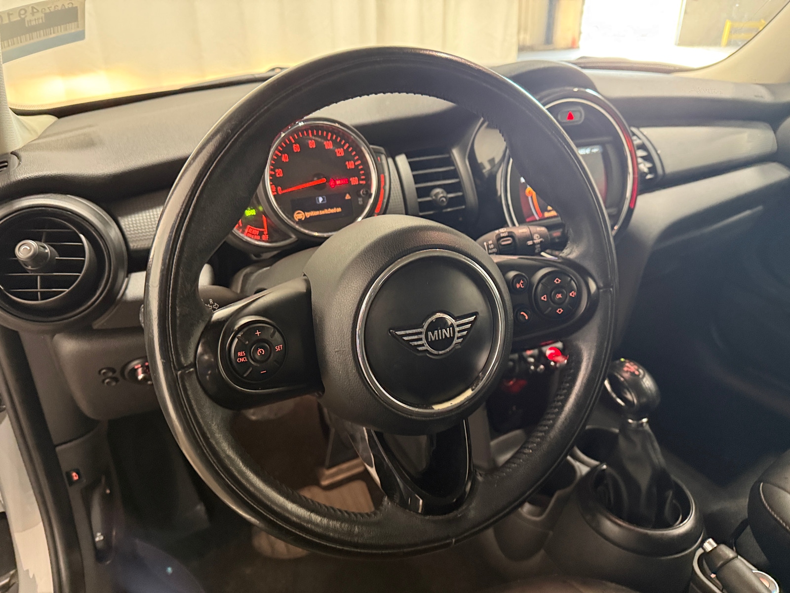 Thumbnail: 2019 MINI Cooper Hardtop - 4