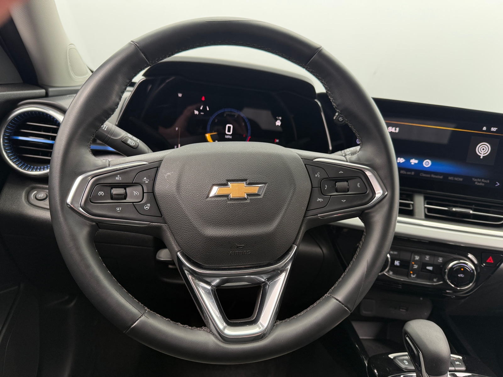 Thumbnail: 2025 Chevrolet Trax - 5