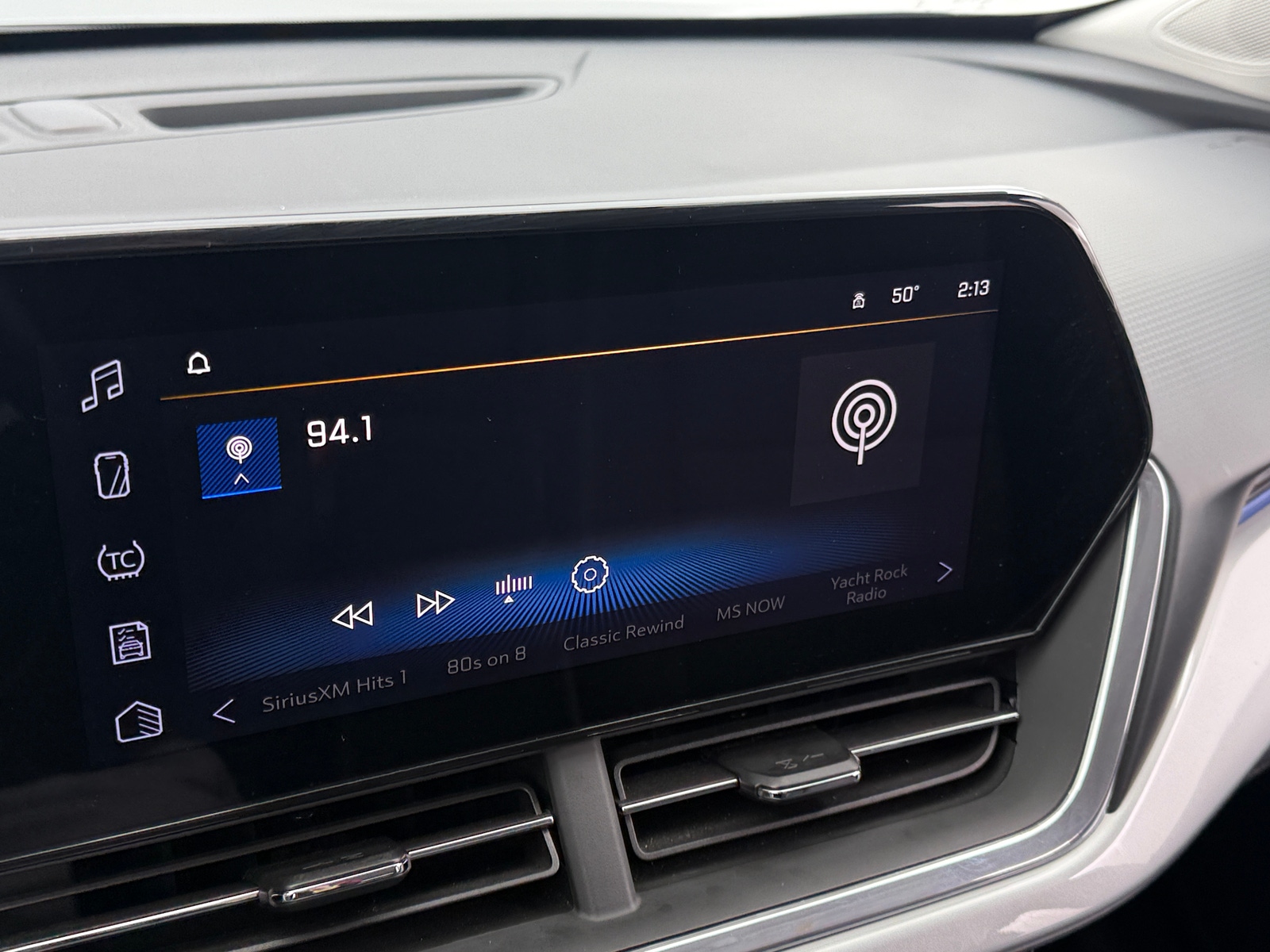 Thumbnail: 2025 Chevrolet Trax - 4