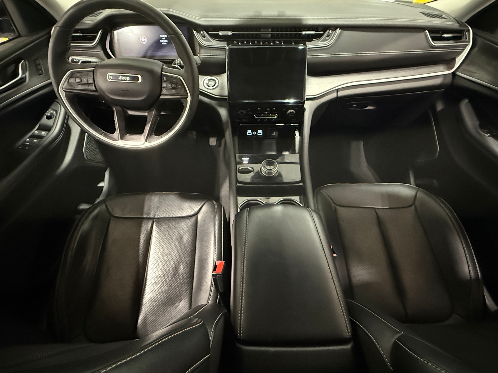 Thumbnail: 2023 Jeep Grand Cherokee L - 2