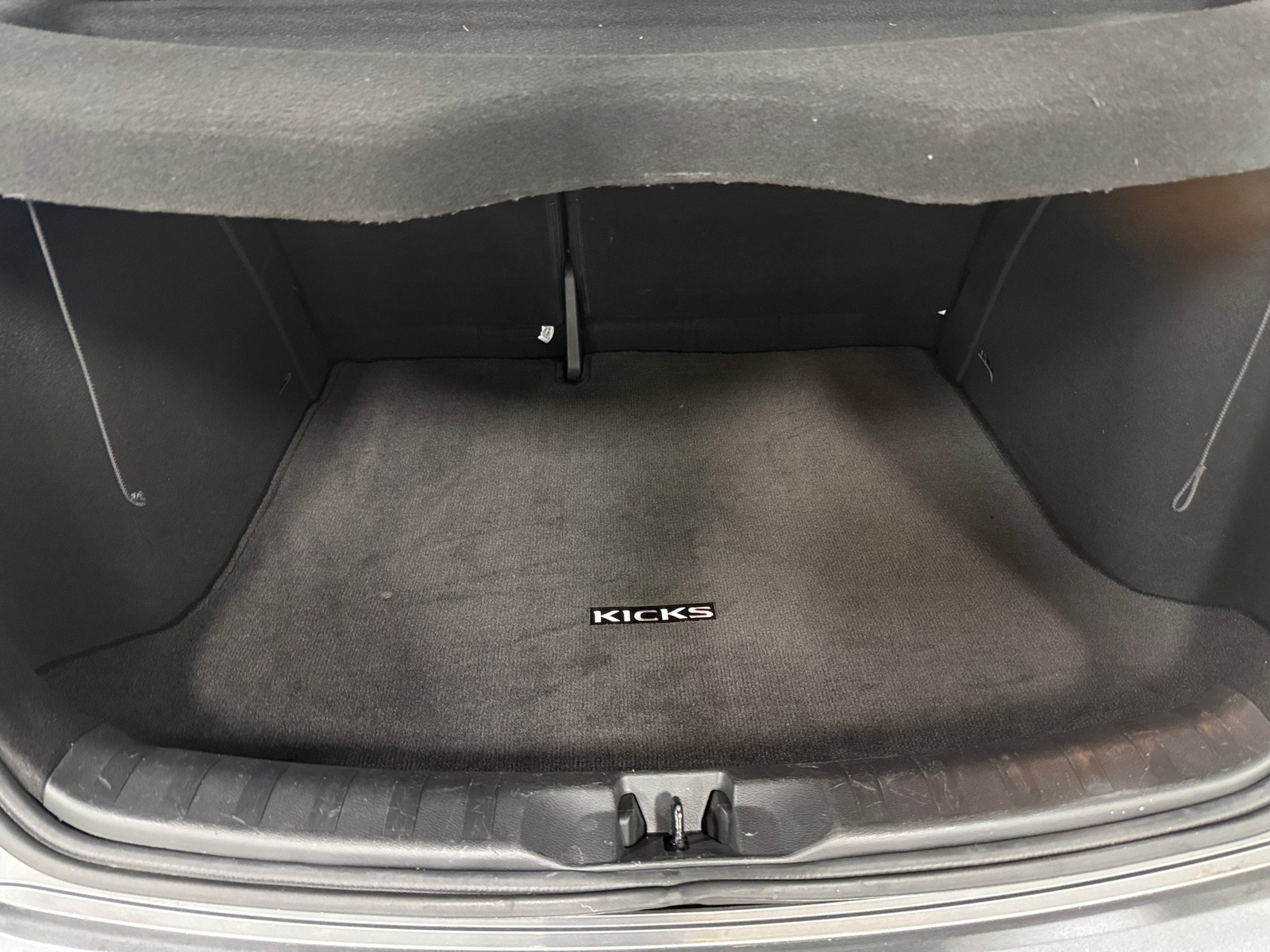 Thumbnail: 2021 Nissan Kicks - 7