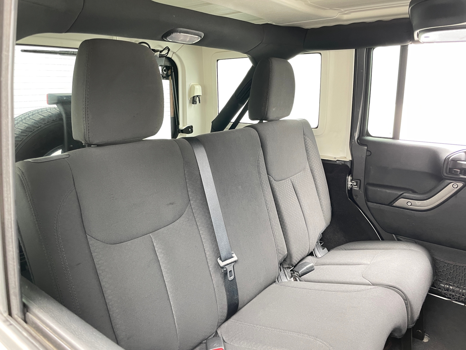 Thumbnail: 2016 Jeep Wrangler - 6