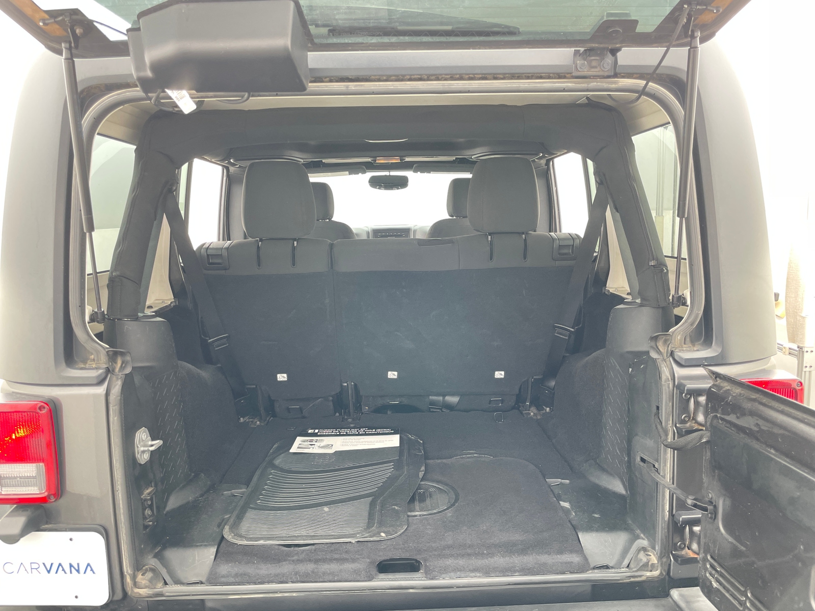 Thumbnail: 2016 Jeep Wrangler - 7