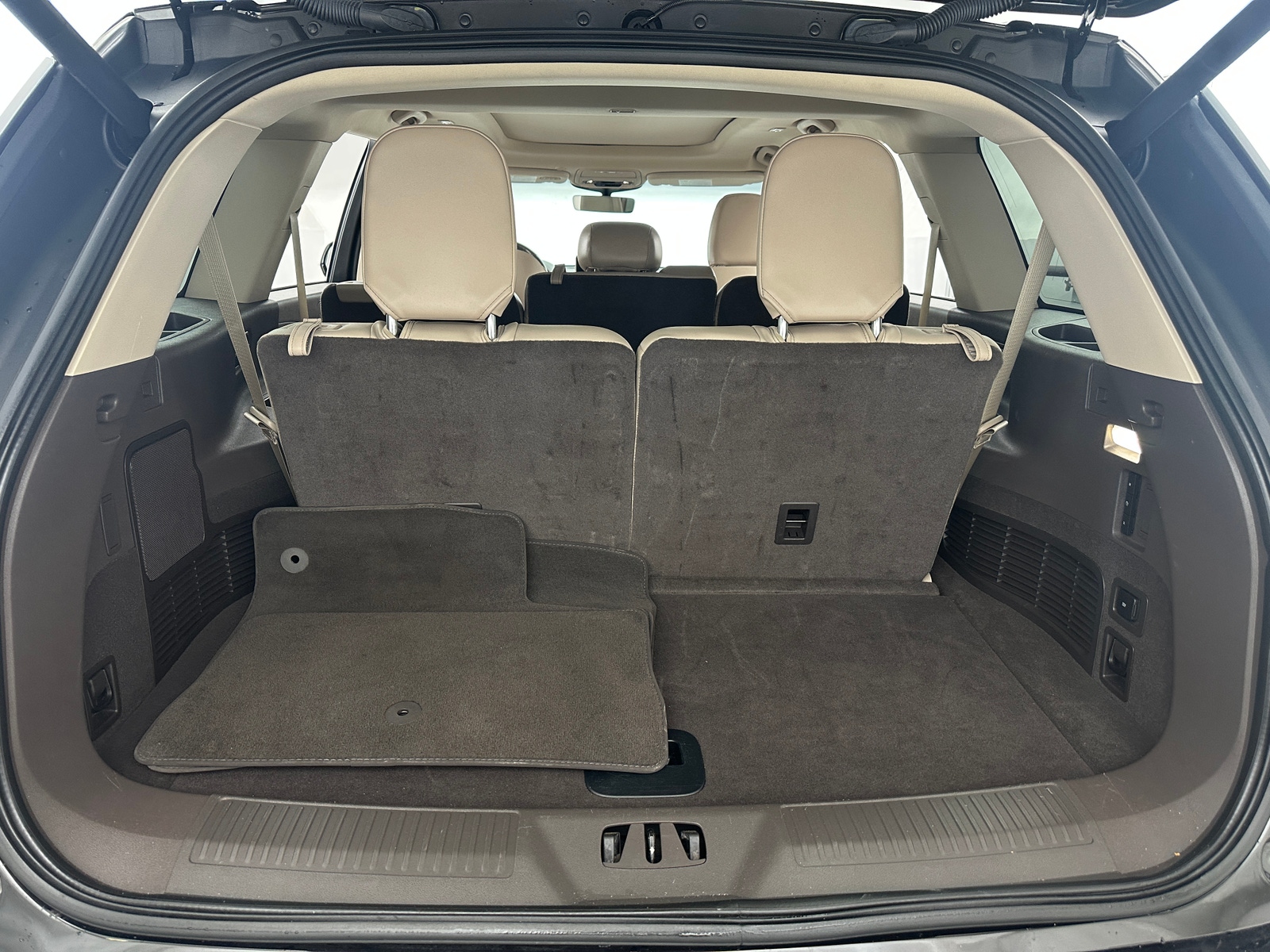 Thumbnail: 2023 Lincoln Aviator - 6