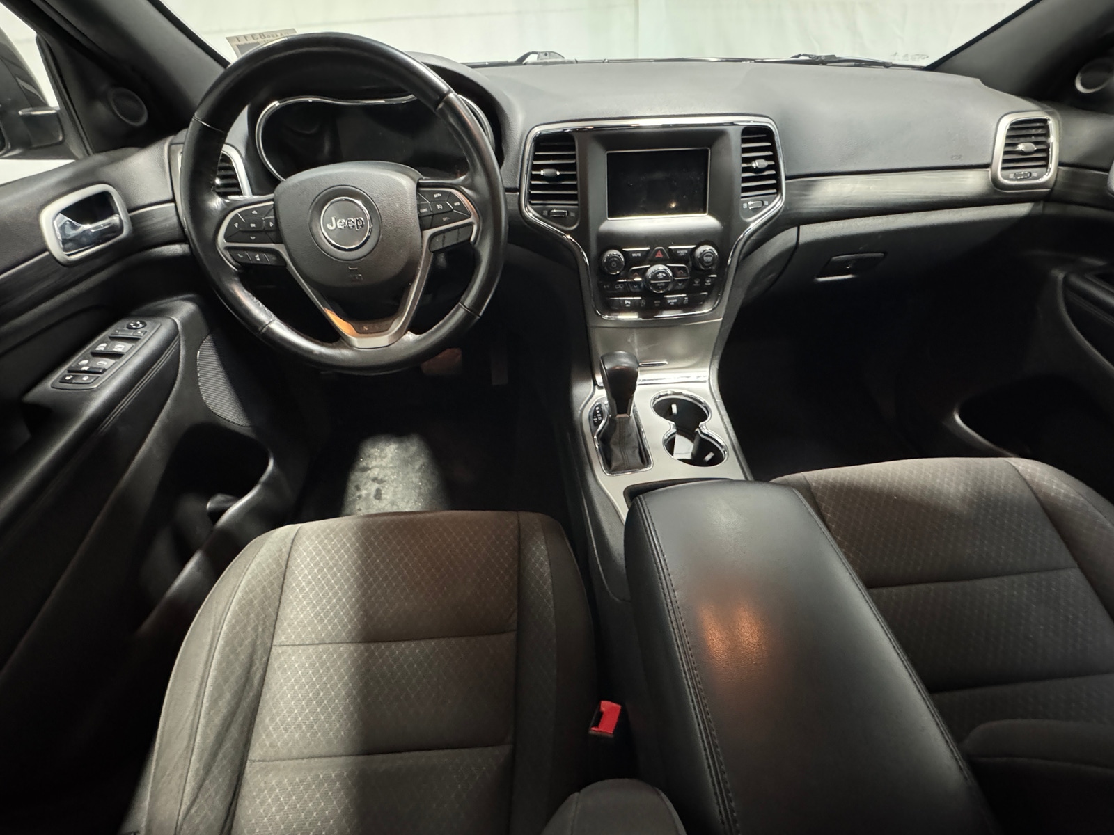 Thumbnail: 2021 Jeep Grand Cherokee - 3