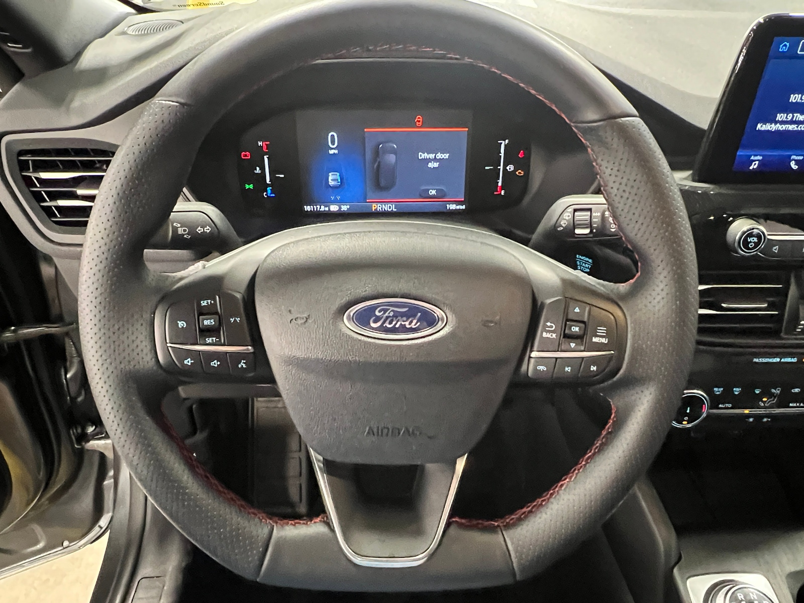 Thumbnail: 2025 Ford Escape - 4