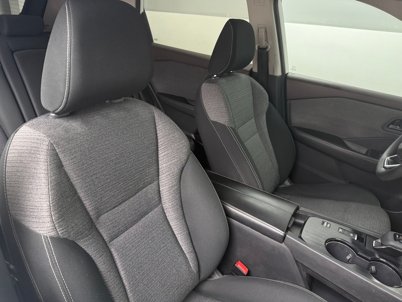 Thumbnail: 2021 Nissan Rogue - 2