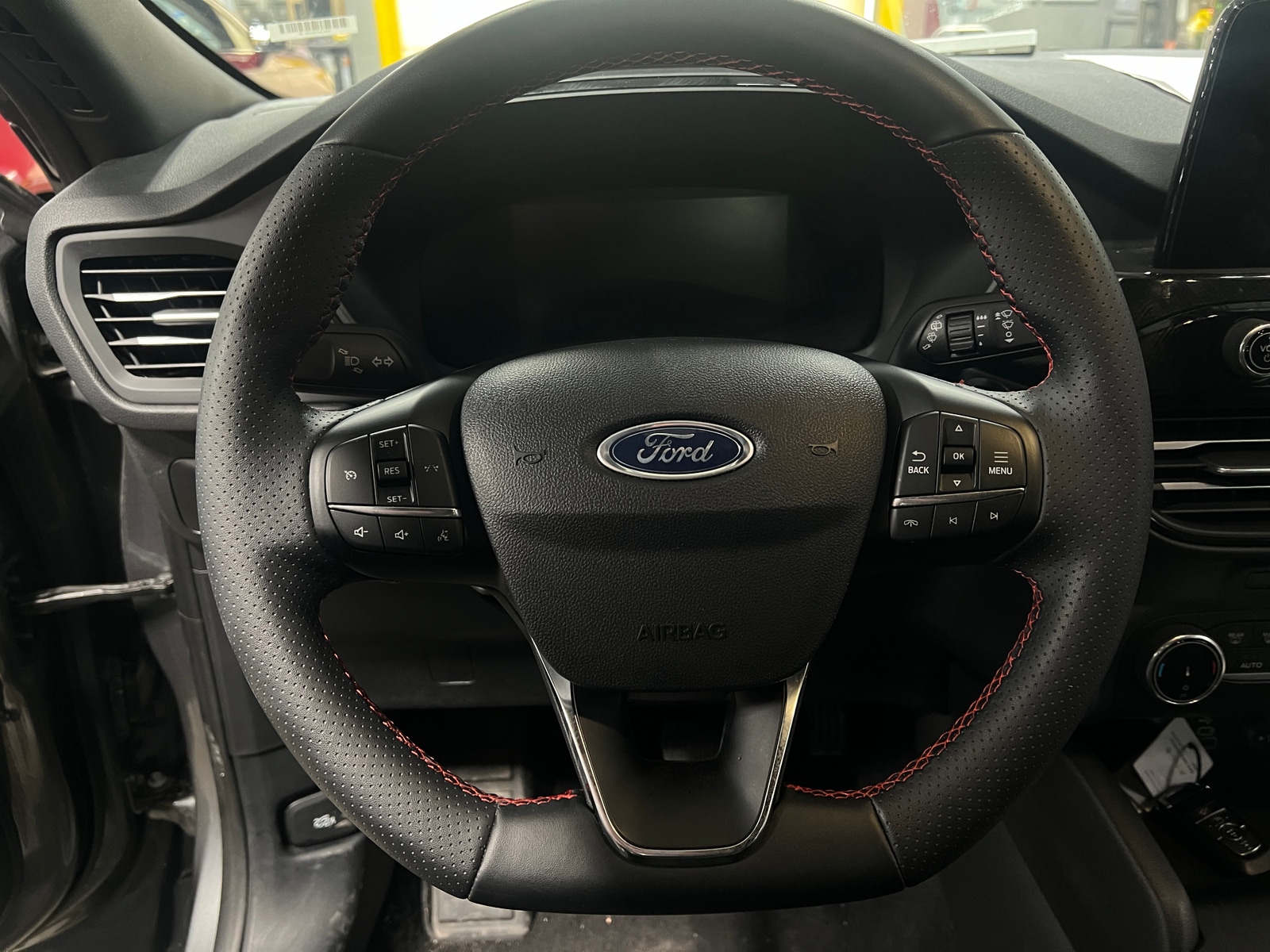 Thumbnail: 2025 Ford Escape - 5