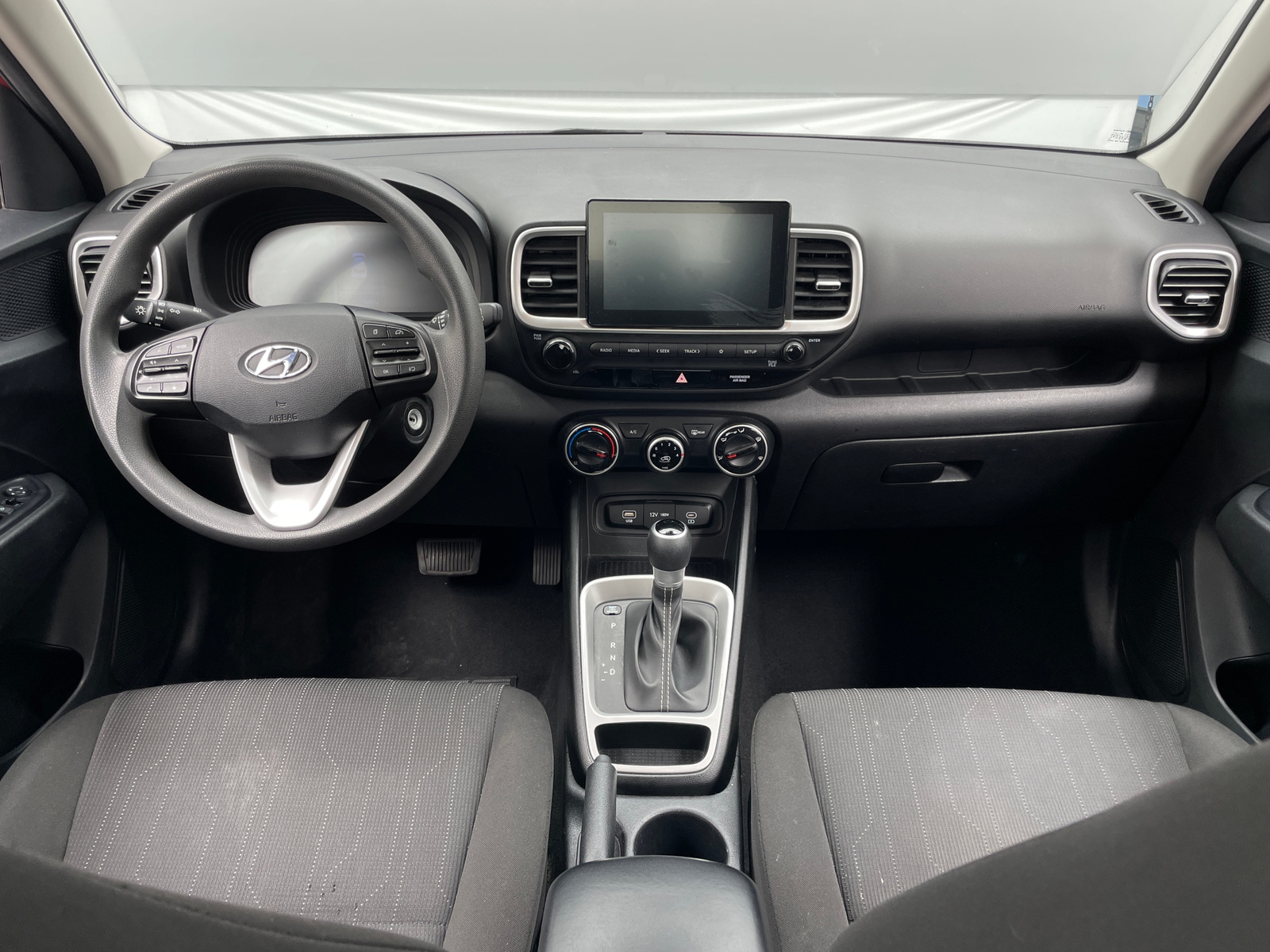 Thumbnail: 2024 Hyundai Venue - 3