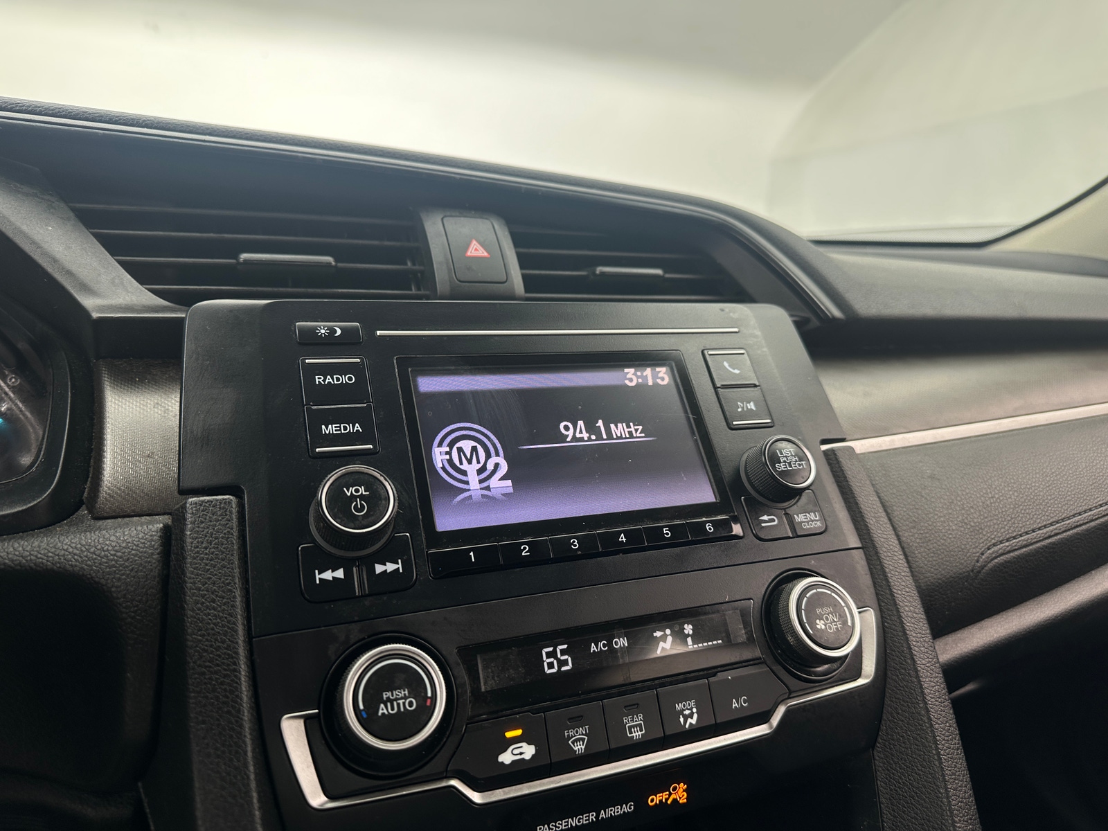 Thumbnail: 2019 Honda Civic - 4