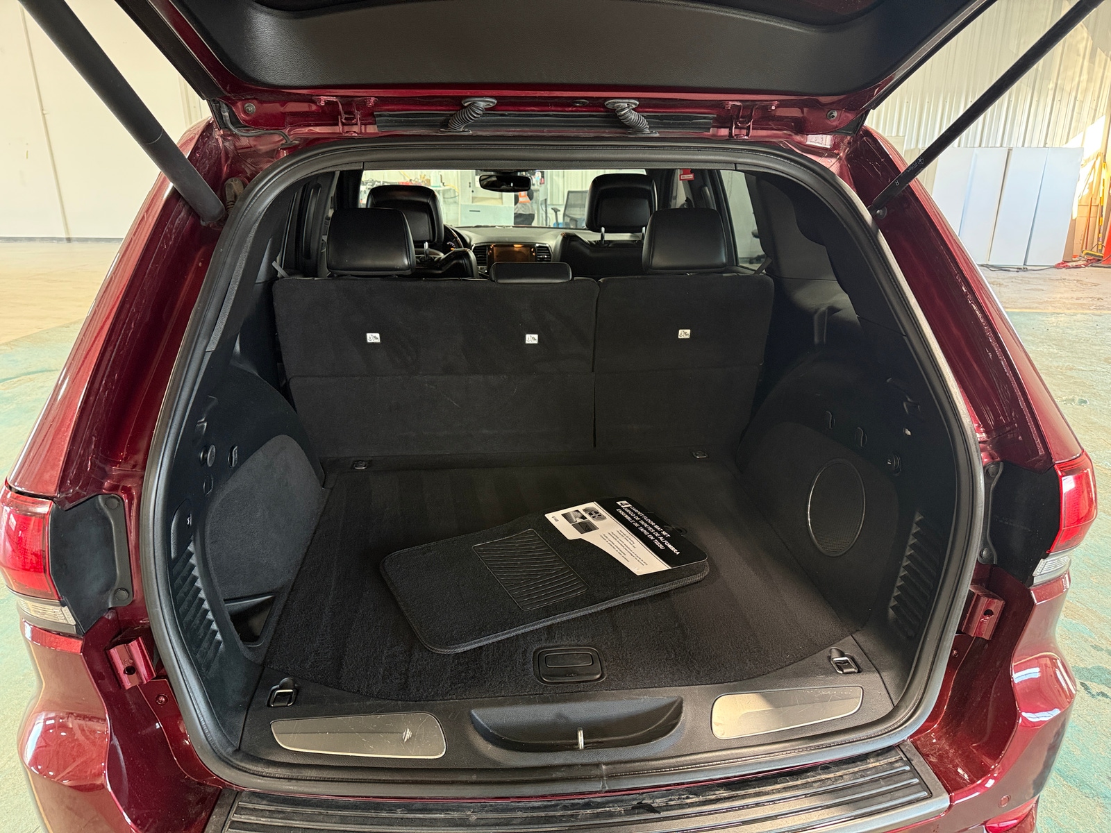 Thumbnail: 2019 Jeep Grand Cherokee - 6