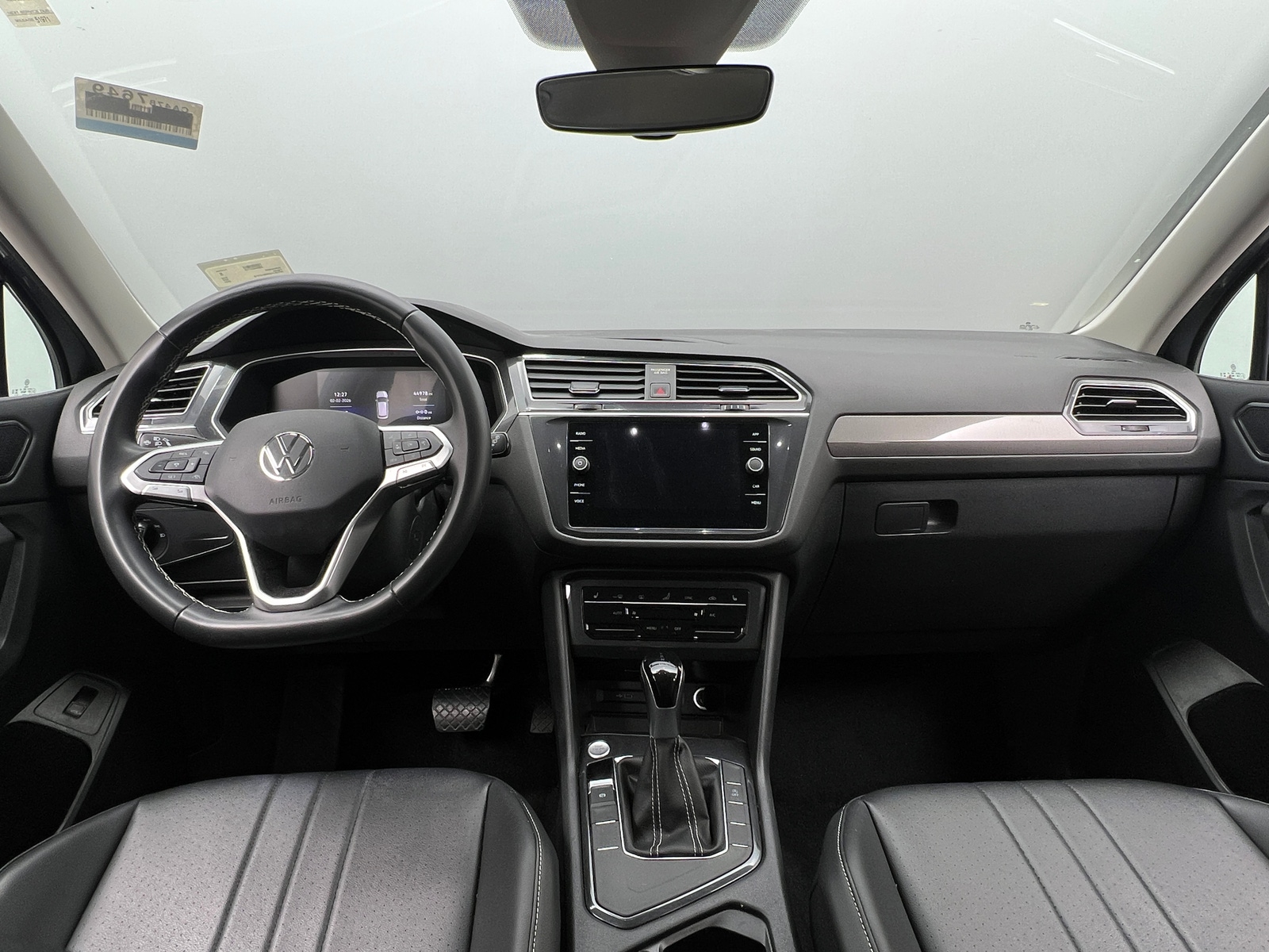 Thumbnail: 2024 Volkswagen Tiguan - 2