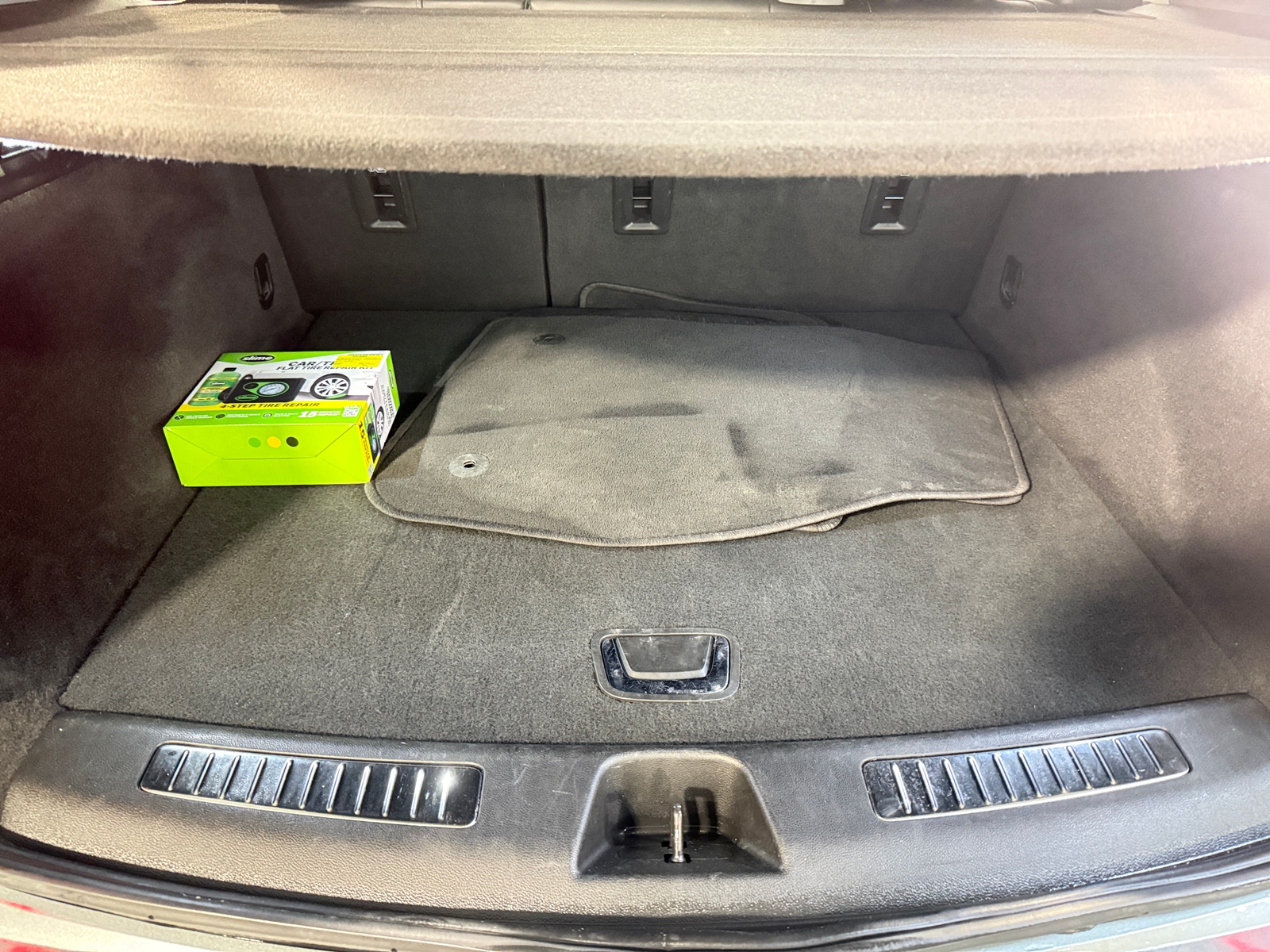 Thumbnail: 2024 Cadillac XT4 - 6