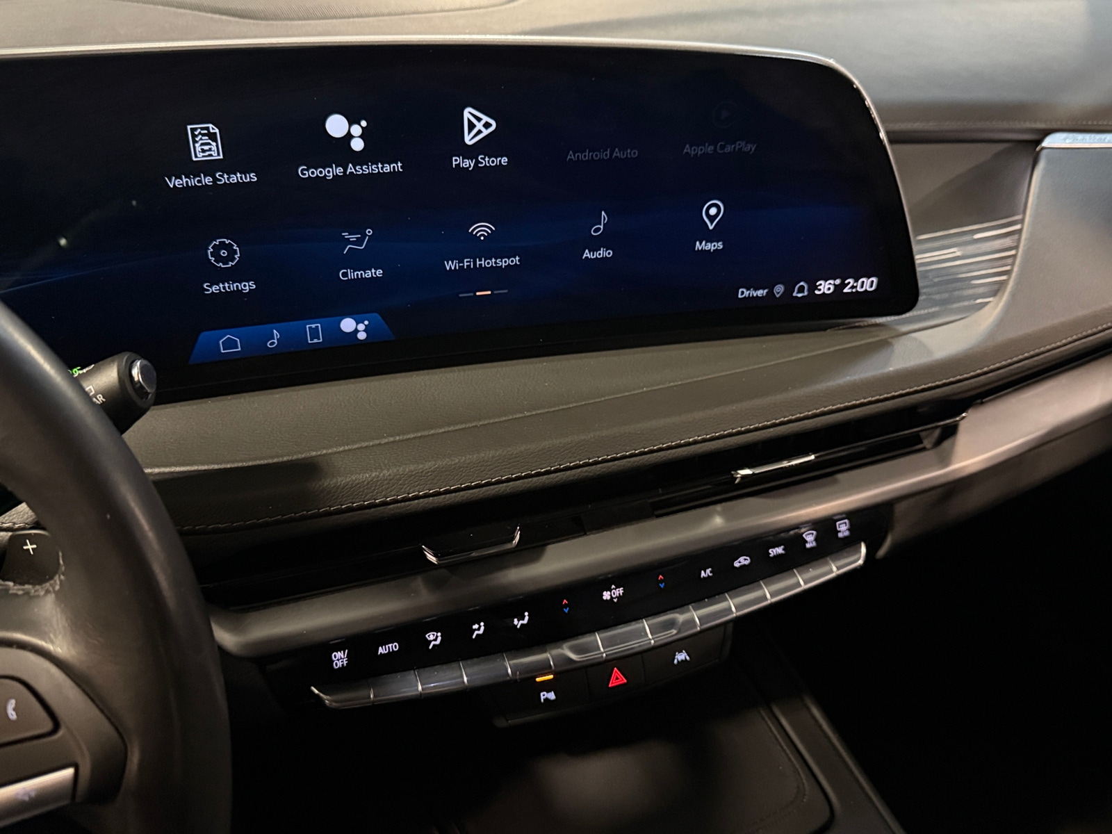 Thumbnail: 2024 Cadillac XT4 - 3