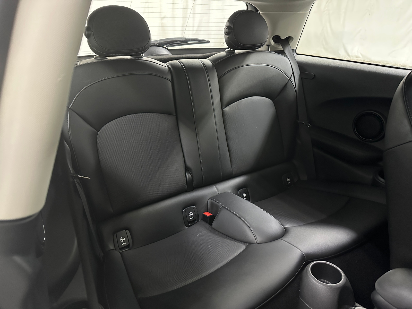 Thumbnail: 2018 MINI Cooper Hardtop - 5