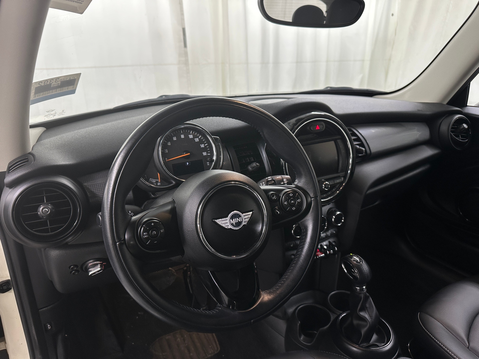 Thumbnail: 2018 MINI Cooper Hardtop - 2