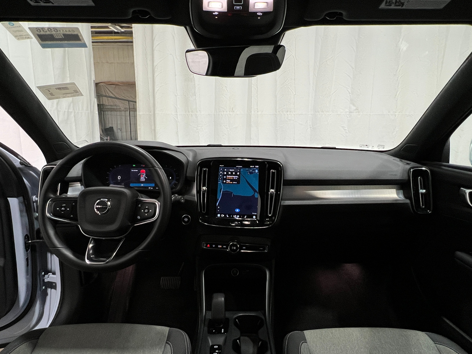 Thumbnail: 2024 Volvo XC40 - 3