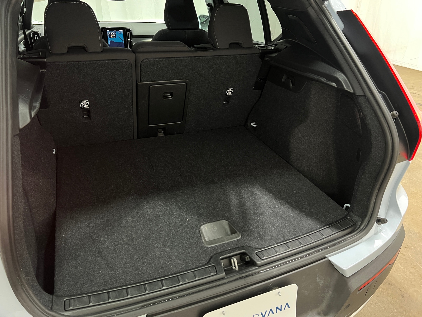 Thumbnail: 2024 Volvo XC40 - 7