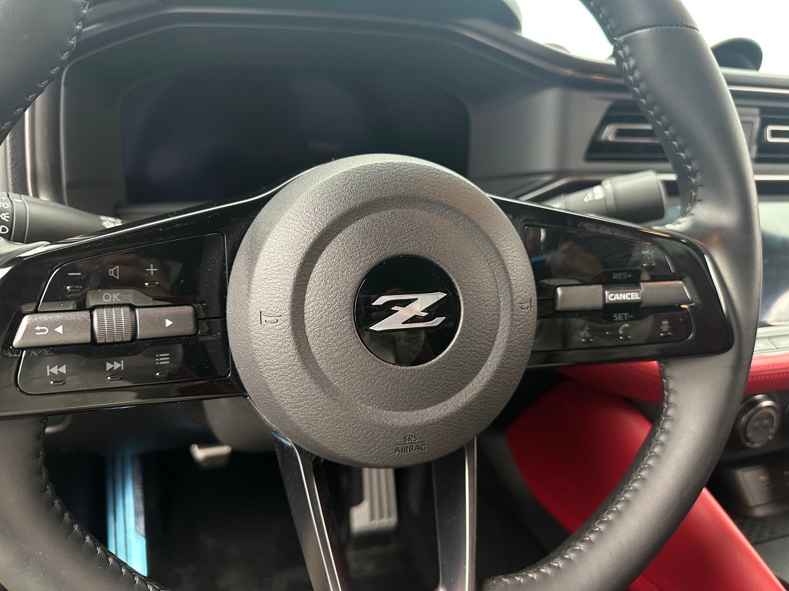 Thumbnail: 2024 Nissan Z - 4