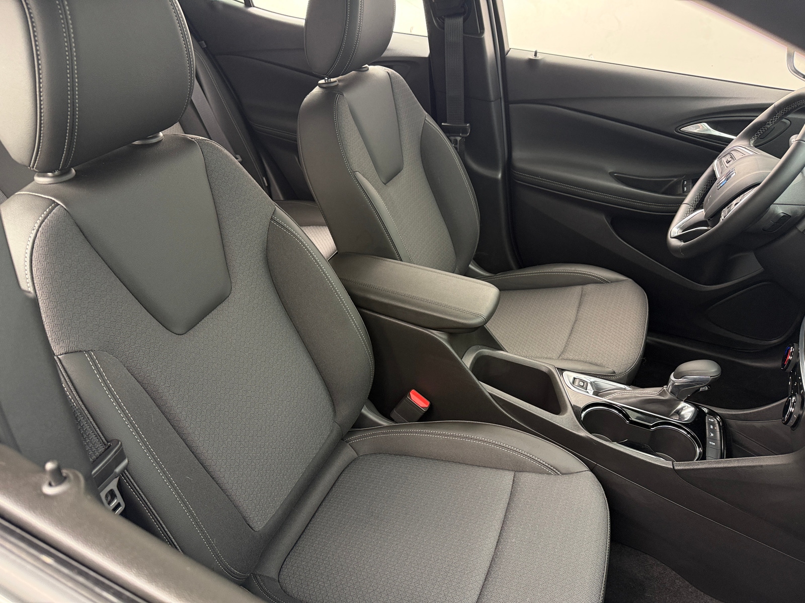 Thumbnail: 2025 Buick Encore GX - 2