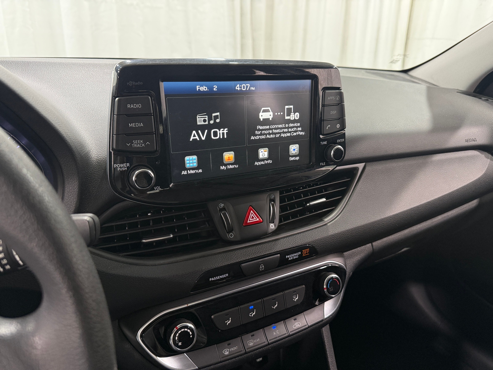 Thumbnail: 2020 Hyundai Elantra - 4