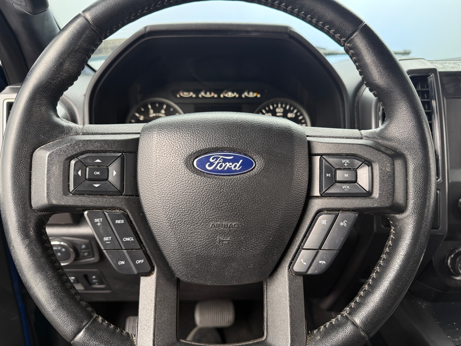 Thumbnail: 2019 Ford Econoline - 5