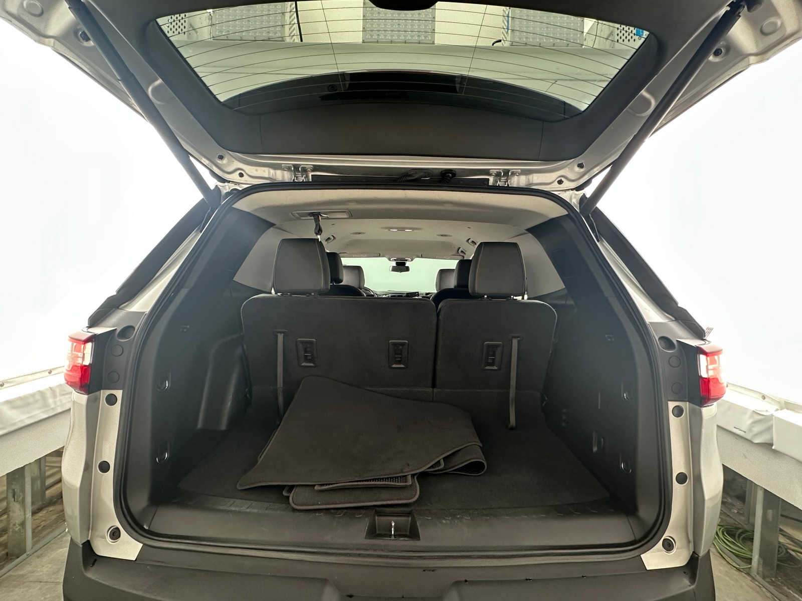 Thumbnail: 2021 Chevrolet Traverse - 6