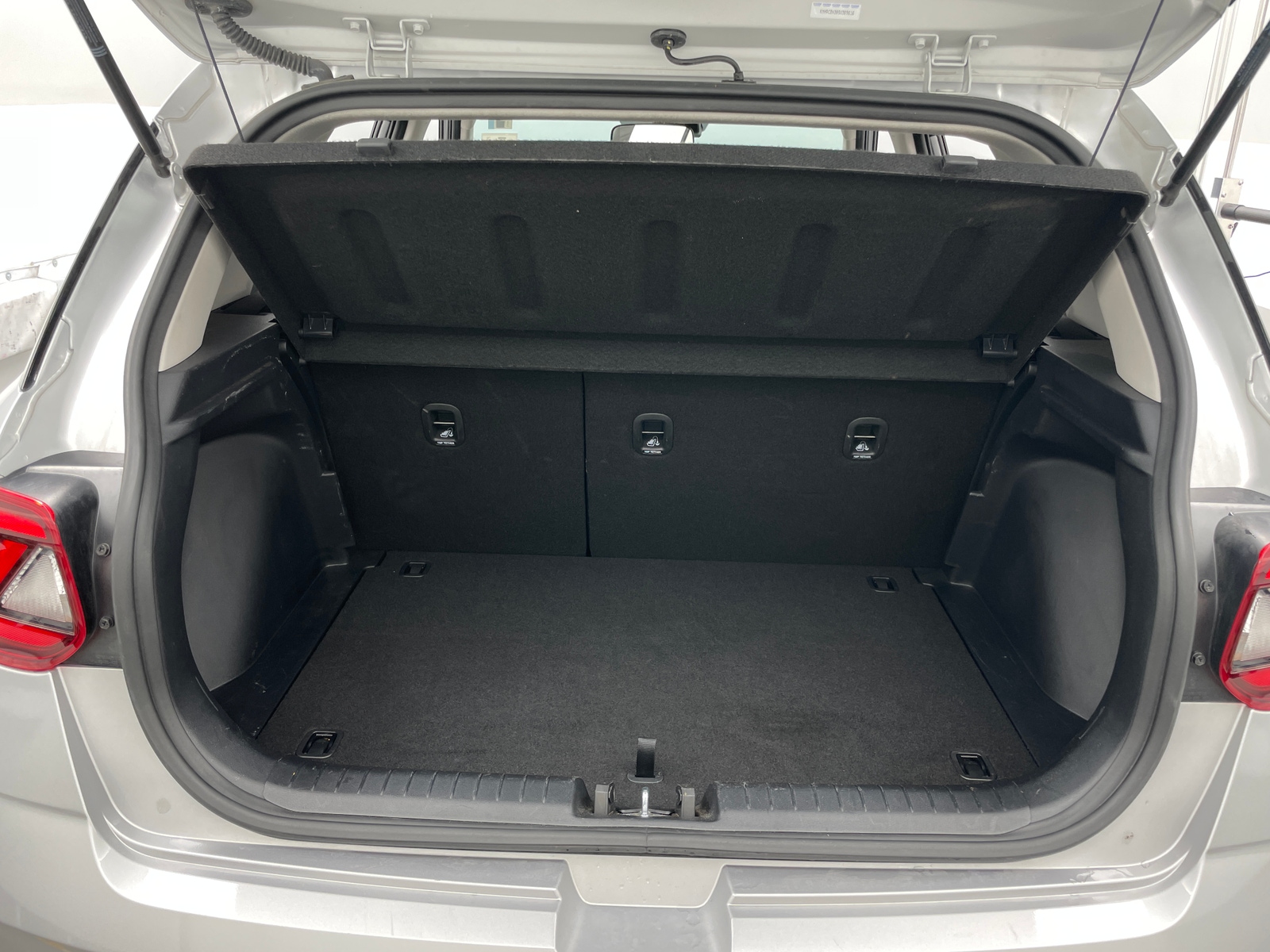 Thumbnail: 2025 Hyundai Venue - 7