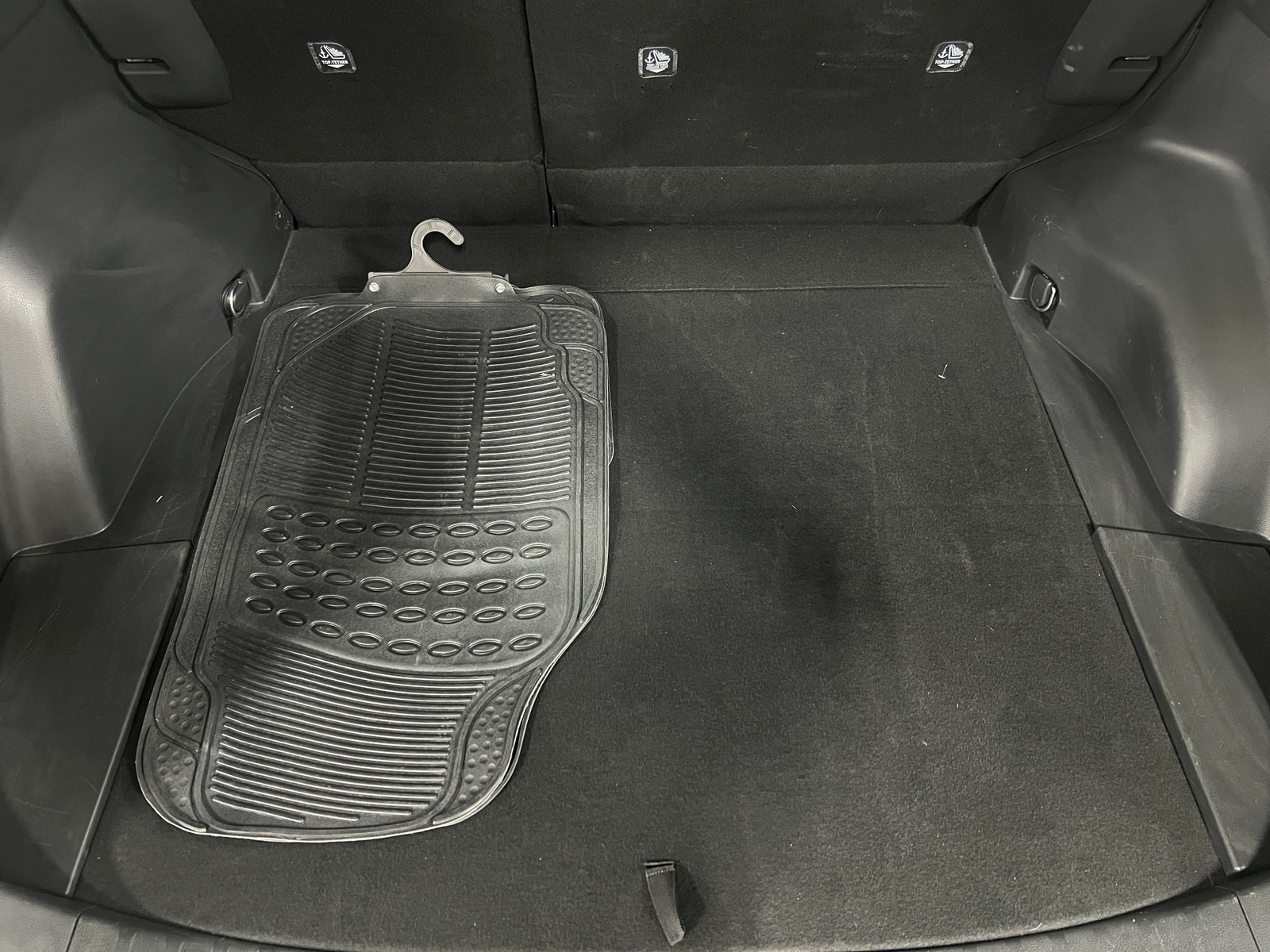 Thumbnail: 2025 Toyota RAV4 - 7