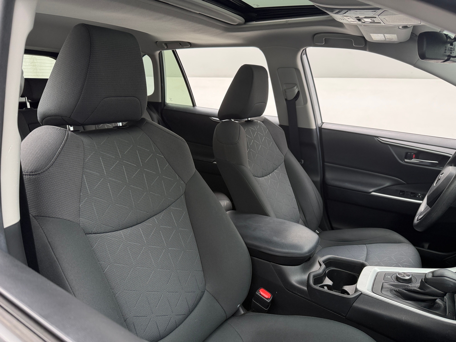 Thumbnail: 2020 Toyota RAV4 - 2