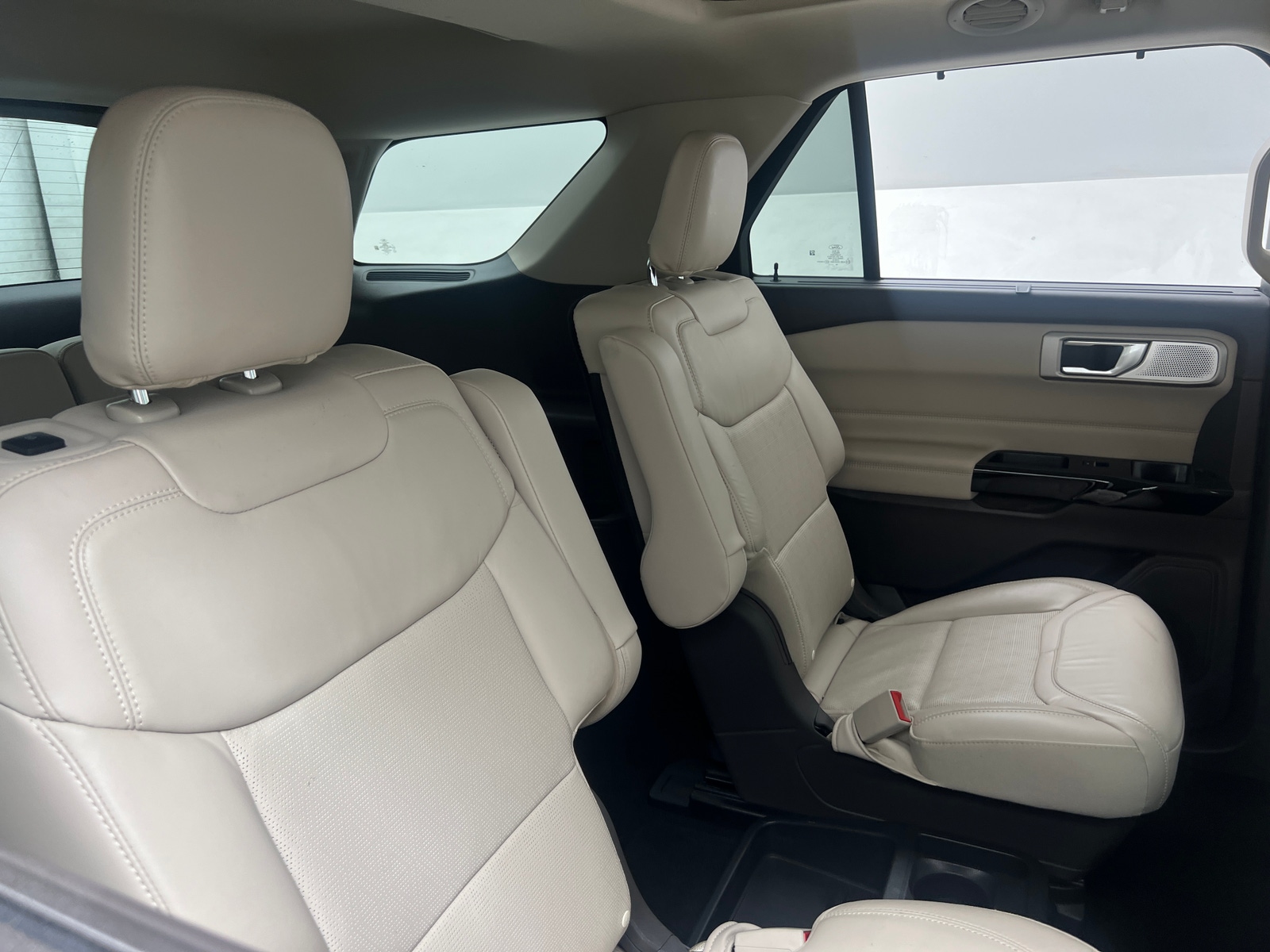 Thumbnail: 2021 Ford Explorer - 5