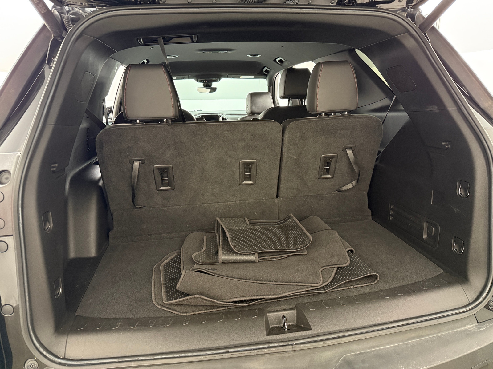 Thumbnail: 2023 Chevrolet Traverse - 6