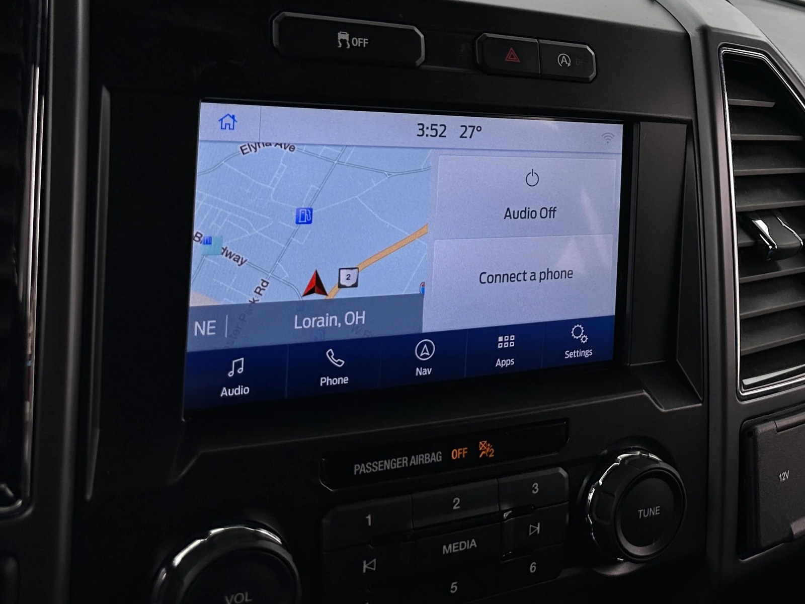 Thumbnail: 2020 Ford Econoline - 4