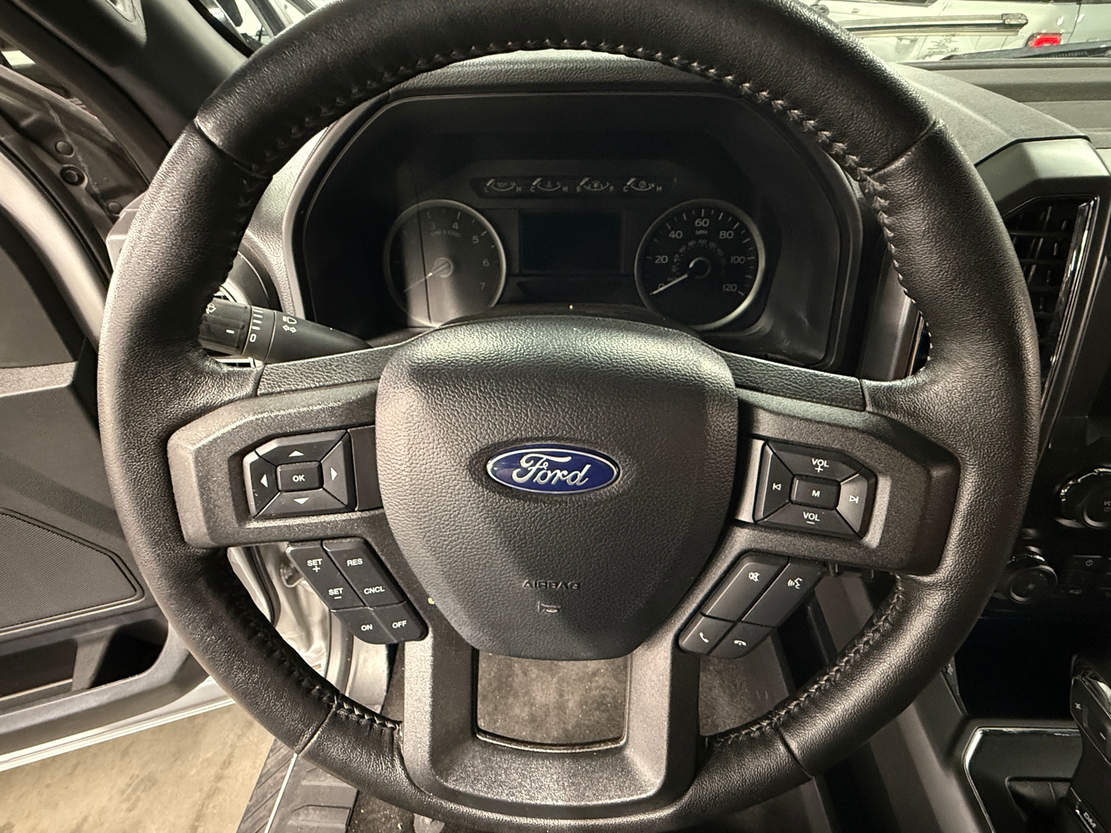 Thumbnail: 2019 Ford Econoline - 5