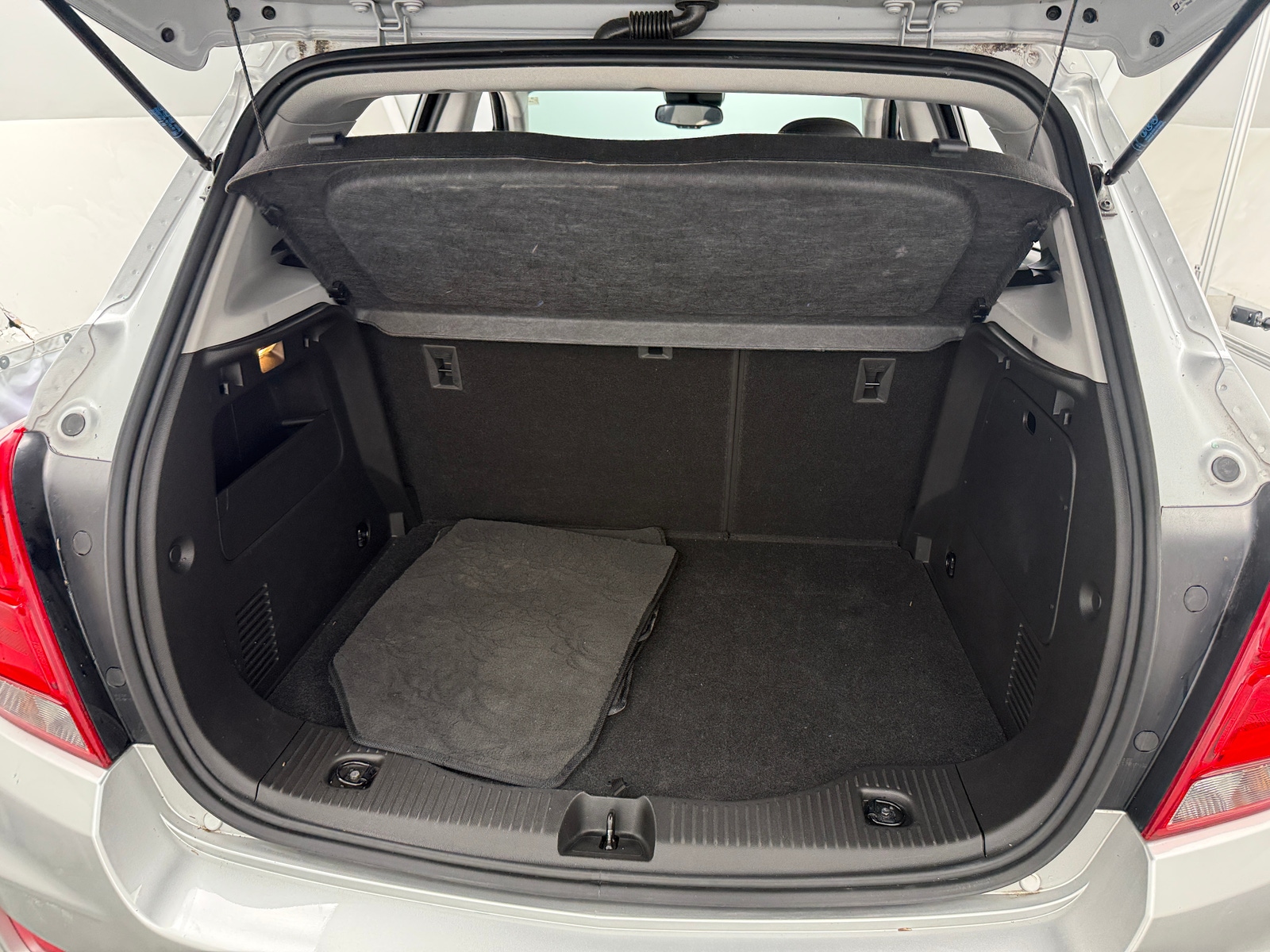 Thumbnail: 2019 Chevrolet Trax - 7