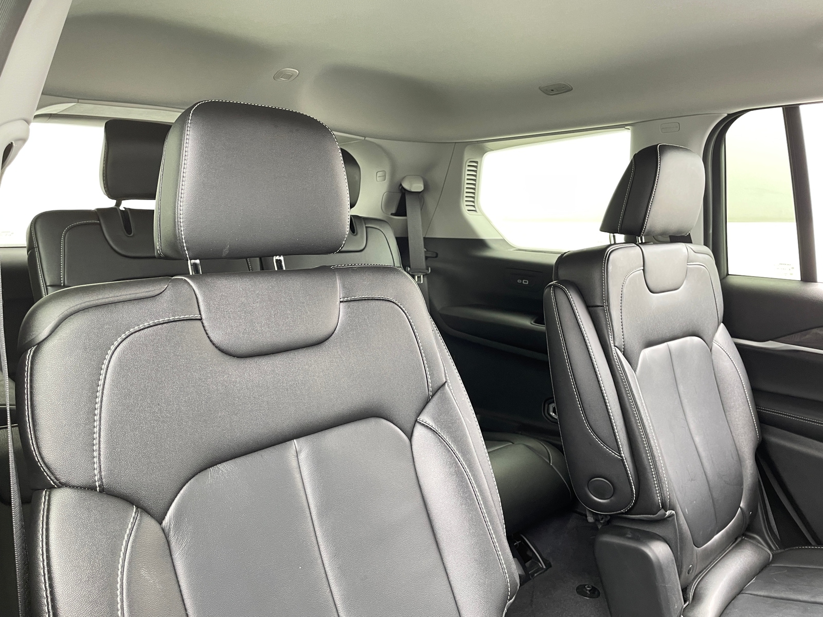 Thumbnail: 2023 Jeep Grand Cherokee L - 5