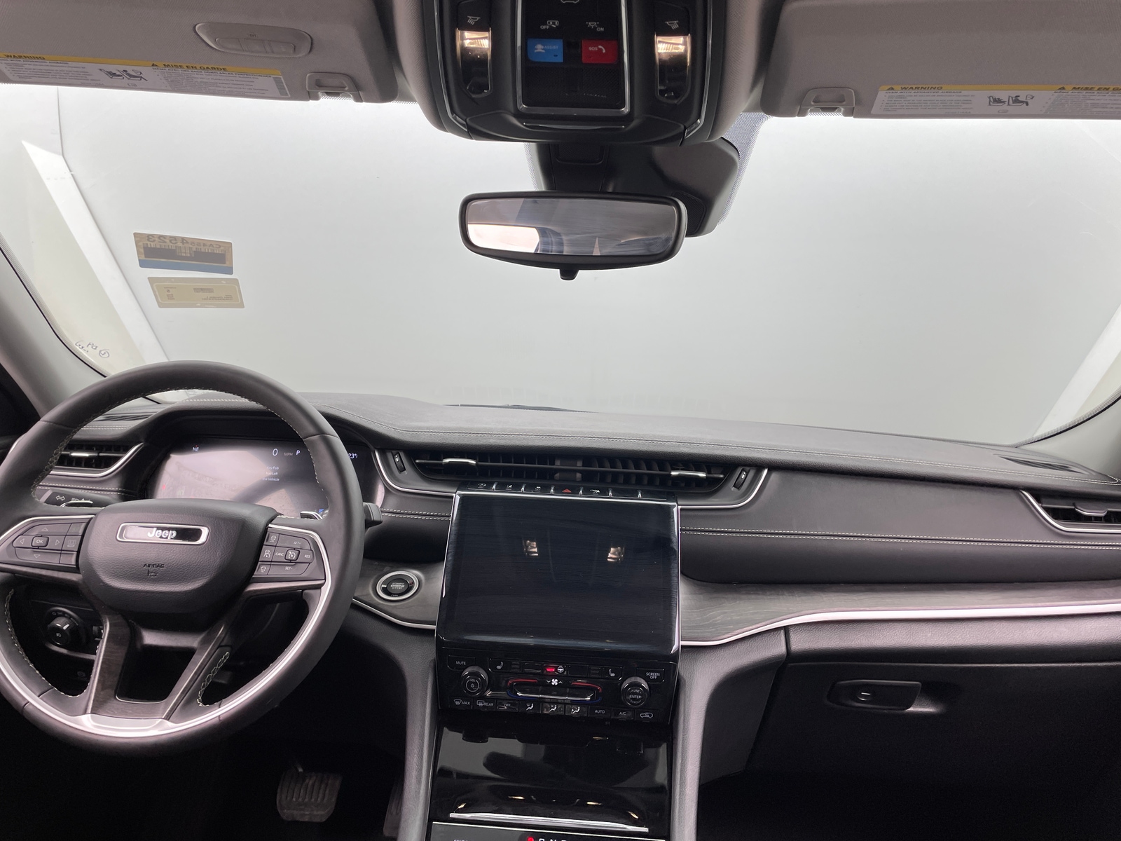 Thumbnail: 2023 Jeep Grand Cherokee L - 2