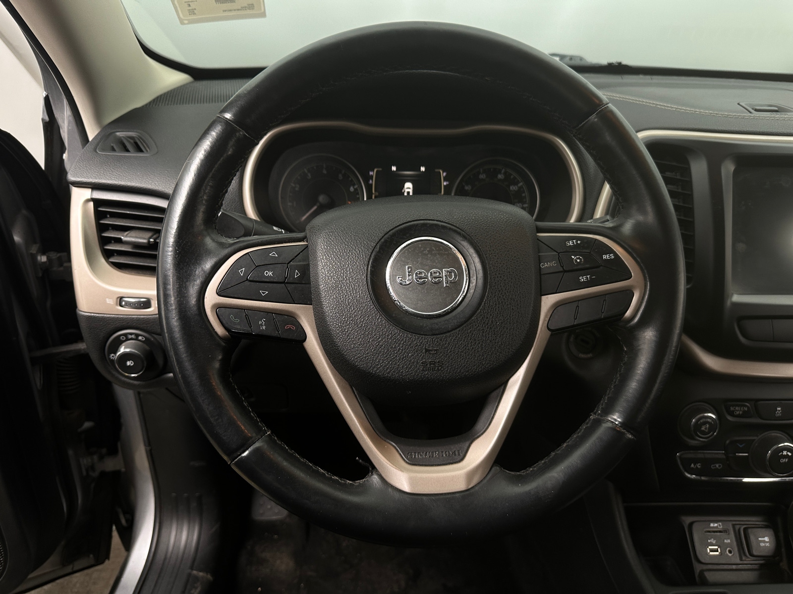 Thumbnail: 2014 Jeep Cherokee - 5