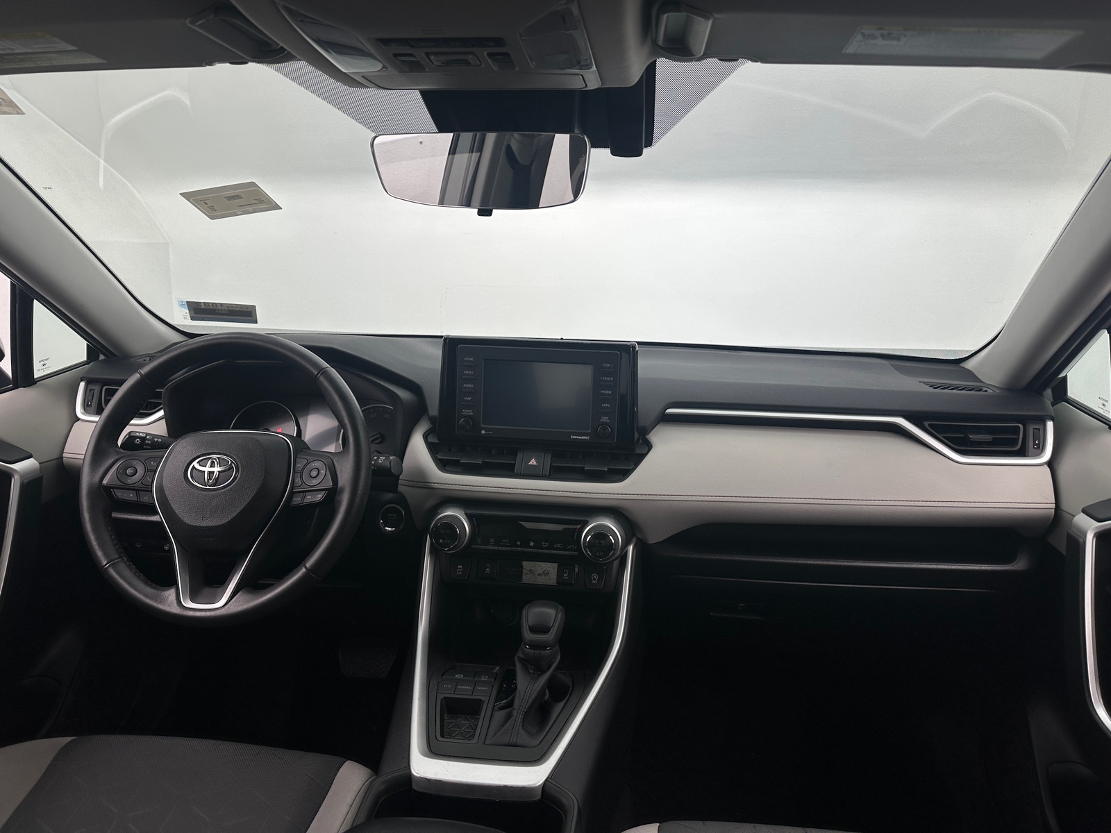 Thumbnail: 2022 Toyota RAV4 - 3