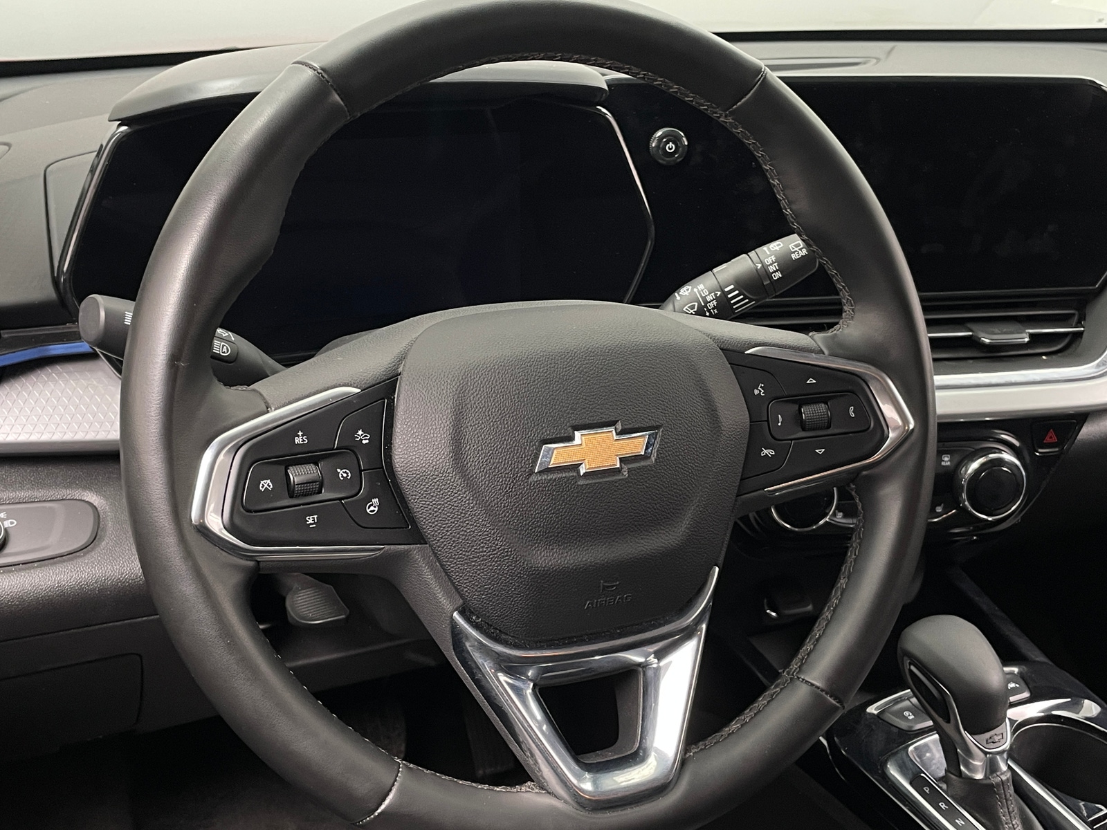 Thumbnail: 2025 Chevrolet Trax - 5