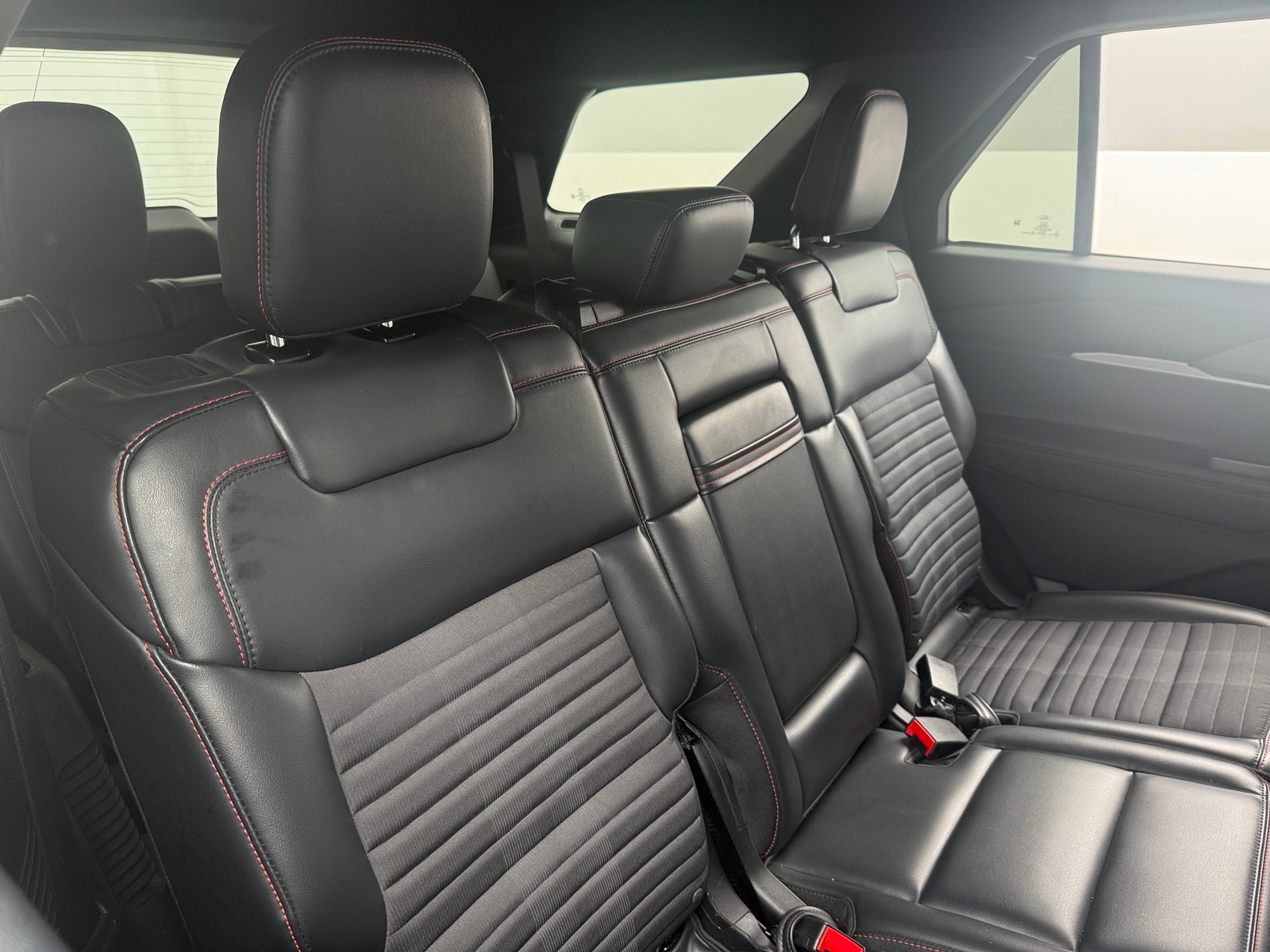 Thumbnail: 2025 Ford Explorer - 5