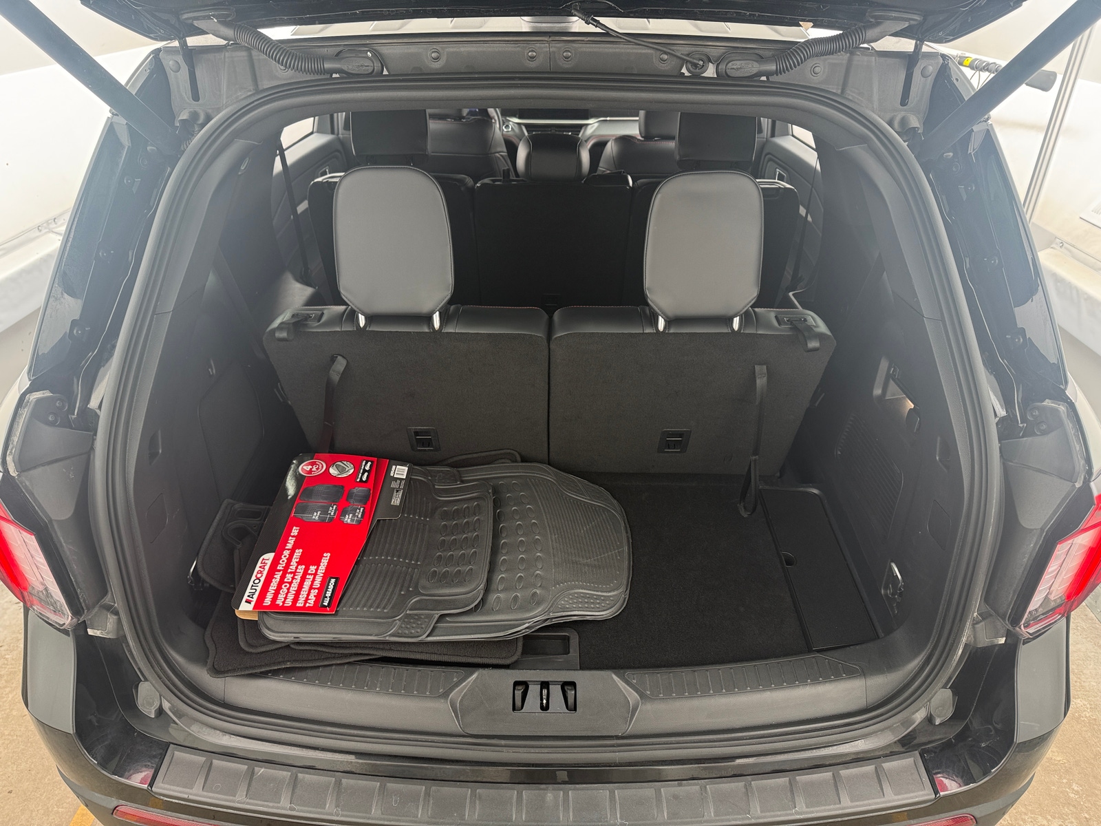 Thumbnail: 2025 Ford Explorer - 6