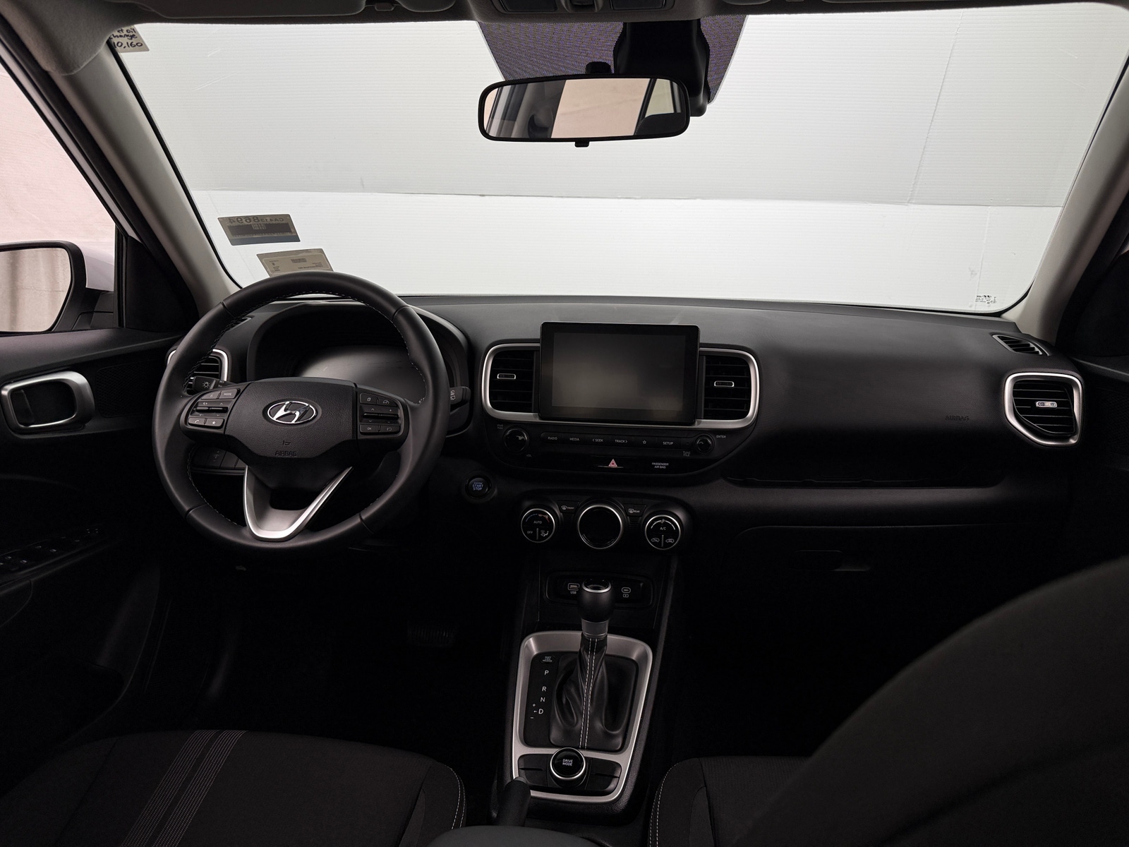 Thumbnail: 2025 Hyundai Venue - 3